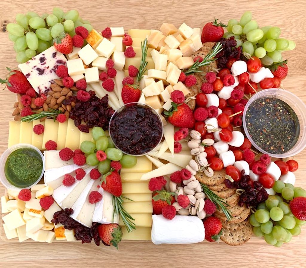 goat cheese, cow cheese, sheep cheese, cheese, cheese platter, catering,