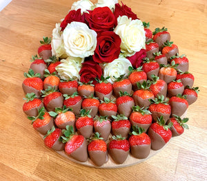 edible gift, strawberry, chocolate dipped strawberries, flowers, gift. fruit platter